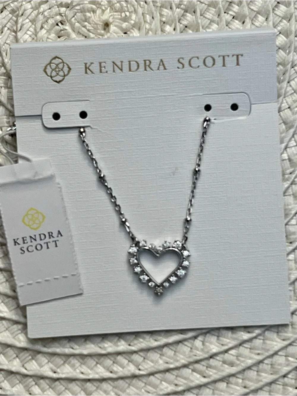 NWT Kendra Scott Ari Silver Heart Necklace With Crystals Retired & Perfect!